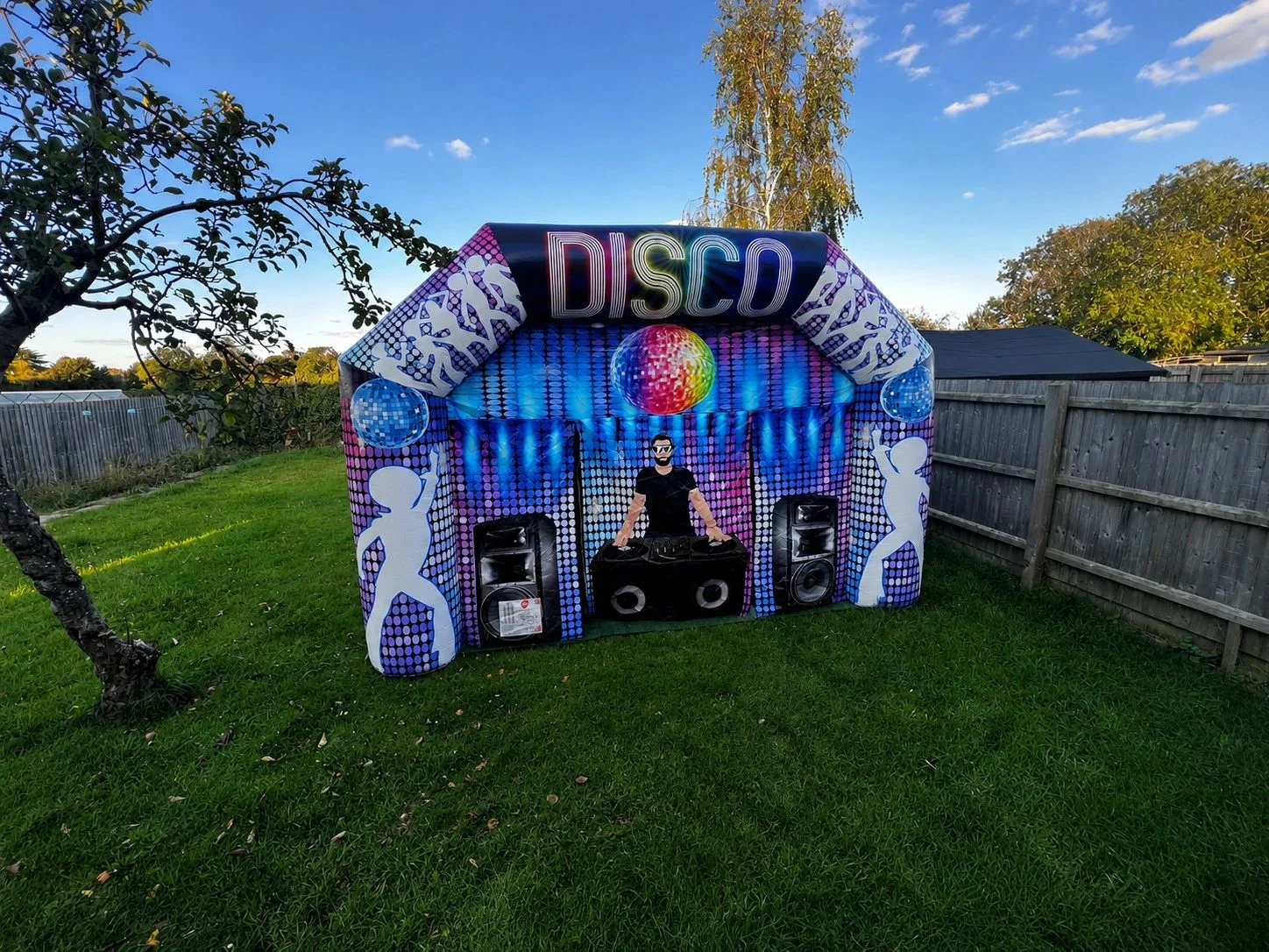 Bronze inflatable nightclub package